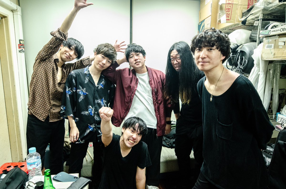 kumanomi_DA's tweet photo. 最高の時間をありがとう。
テキョロカリキョロというバンドをずっと続けてきて本当に良かったと思ってま��。
メンバー、中井さん、ファンの皆さん、関係者の皆さんにビッグラブ。
photo by キムラユキ@xxxdrsm https://t.co/GM8IVGyzkI