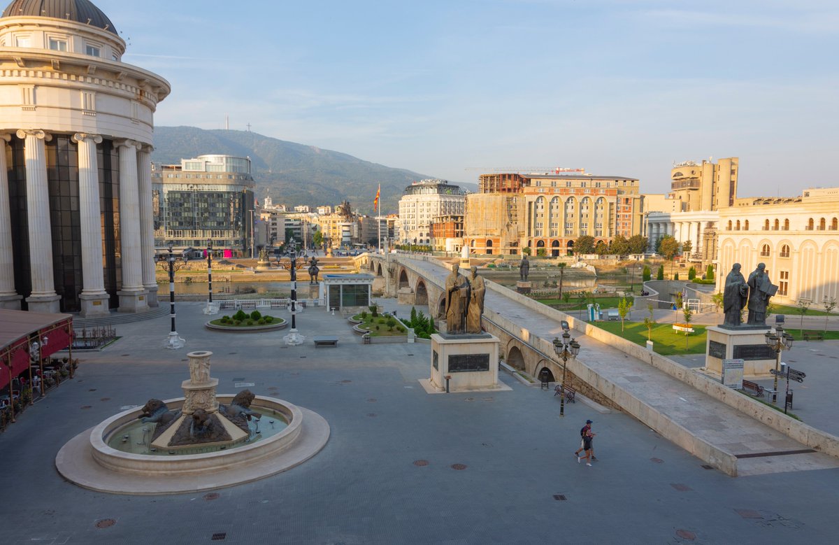 ExploreMacedon1's tweet photo. The Stone Bridge is the most historic symbol in the capital city of North Macedonia, Skopje. 

#ExploreMacedonia #ArchaeologicalAttractions #StoneBridge

Read more on https://t.co/dEvrPp3Rgw https://t.co/b2AjkH00qC