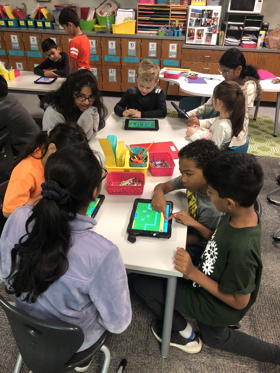 MrsSork's tweet image. Hour of code with some amazing fifth grade friends @MrsSchaafTCE #tcetexans #HourofCode2019