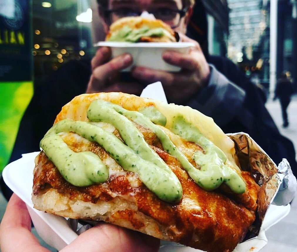 mulatacuisine's tweet photo. 🚨📣CALLING ALL #grilledcheesemulata lovers🚨

Catch us this week for the last time of 2019👇🏼👇🏼

📍THU #victoria #Cardinalwalk 11:30-2:30pm

📍SAT @partridgesfoods #Chelsea #sloanesquare 10-4pm

#glutenfree #artisan #arepas #empanadas #colombia #streetfood #madewithlove https://t.co/roPG2yv4u4