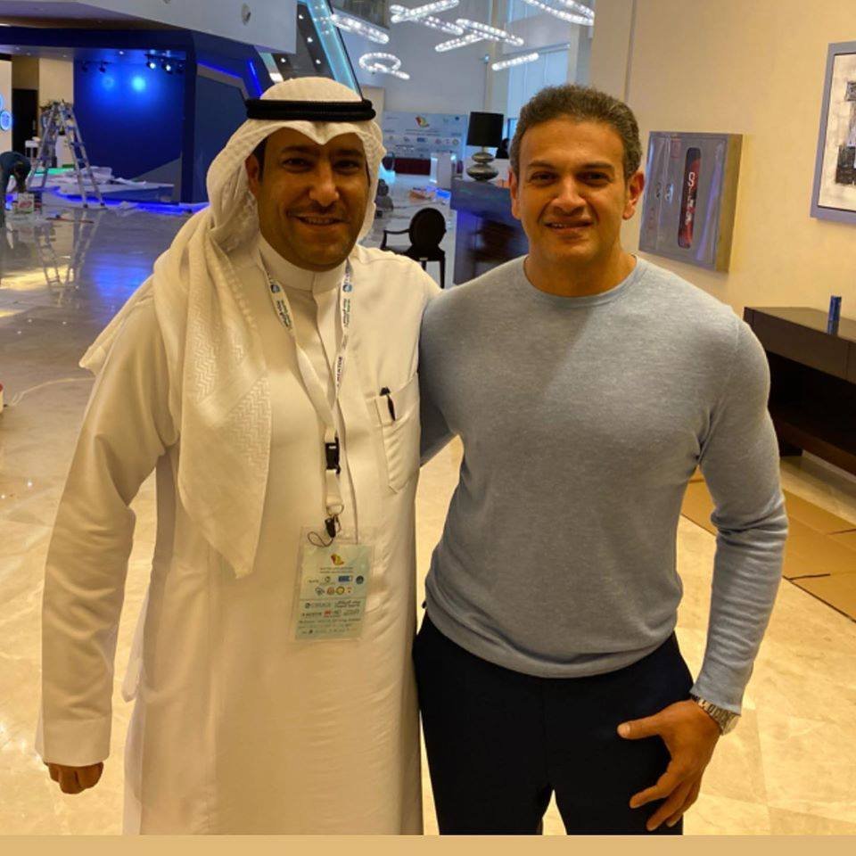 TahseenClinic's tweet photo. جزيل الشكر الدكتور الع��يم د. جمال جمعة على حفاوة الأستقبال و كرم الضيافة و طيب اللقاء ...
شكرا من أعماق القلب على التجمع الأخوي الرائع.الذي جمع بيننا في منزلكم الرائع فى الرياض الحبيبة...
ألفتم قلوب الزملاء وزدتم اواصر الأخوة والمحبه بيننا ...
#المؤتمر_السعودي_لجراحة_التجميل https://t.co/ygaTFKDqrS