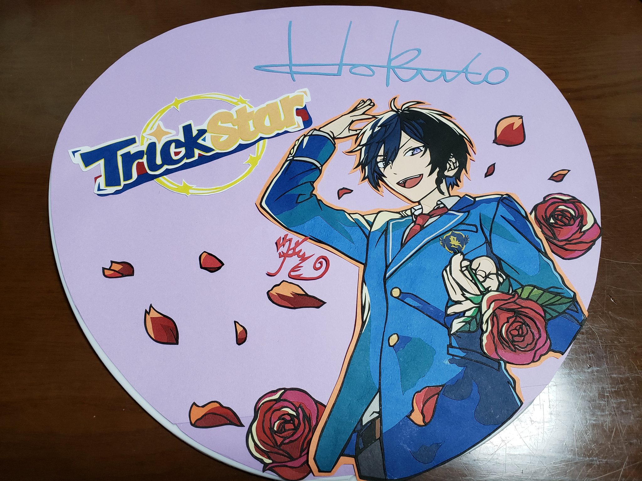 龍 誕生日おめでとう北斗 今回のスタライは行けなかったけど 来月からのあんステは会いに行くからね うちわももう１面頑張って作るよ 大好きだ あんスタ 氷鷹北斗 氷鷹北斗生誕祭19 あんさんぶるスターズ 切り絵 うちわ シャドーボックス