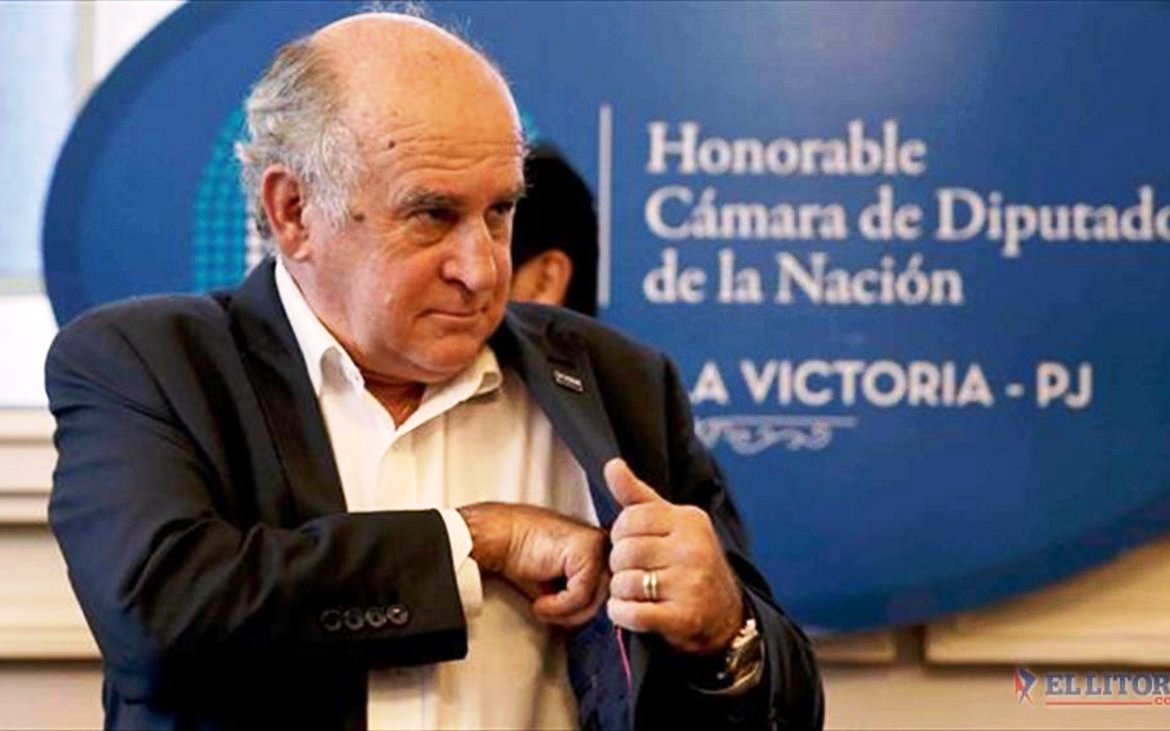CuorumArg's tweet photo. [DECLARACIONES] Parrilli aseguró en @futurockOk que «en la AFI hubo espionaje político interno»

Mira 👇
https://t.co/tKKTNtyoQE https://t.co/cidp5fXxvT