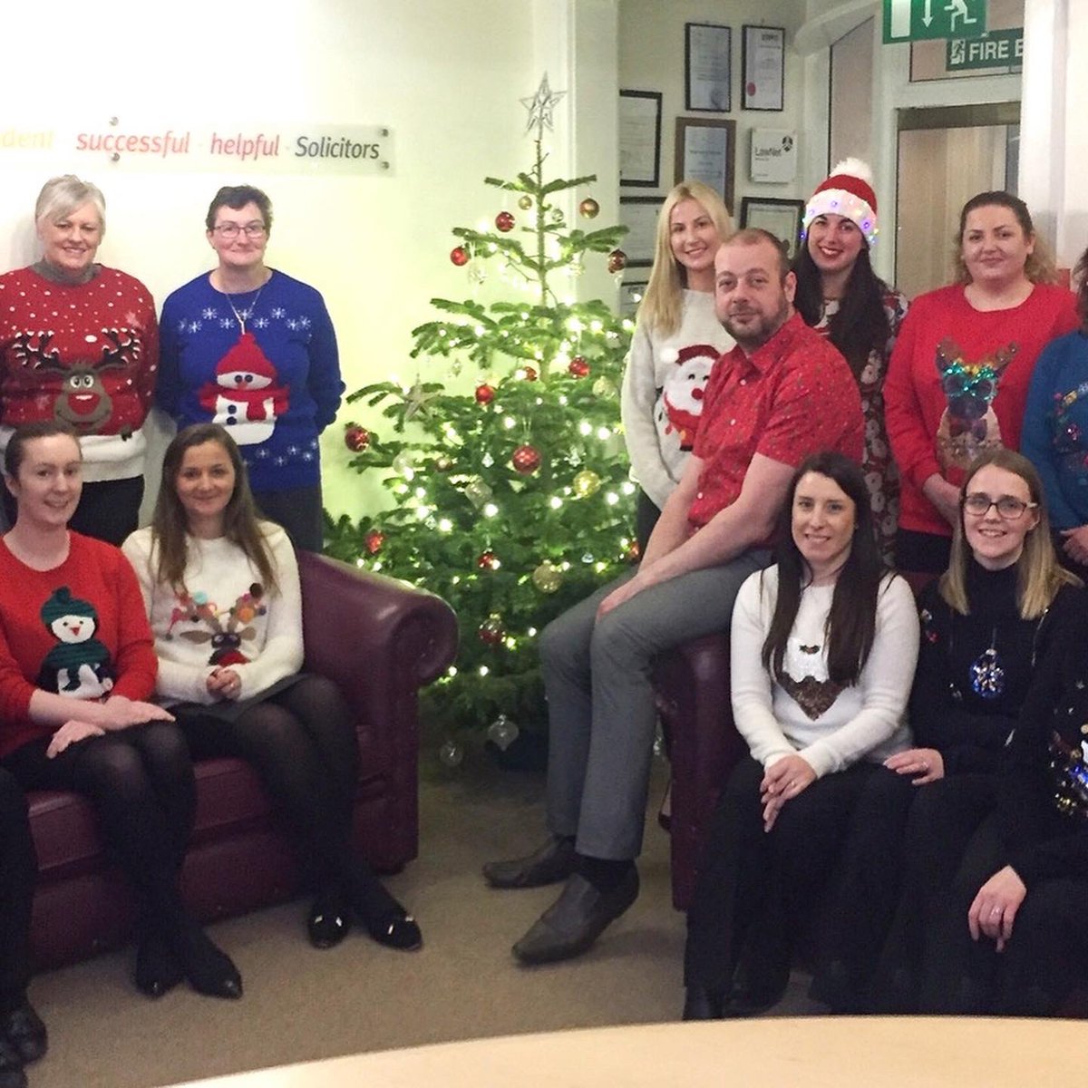 sjplawinjury's tweet photo. Today is Christmas Jumper Day at SJP Law! Our staff are wearing their festive jumpers and have made delights for our Christmas Buffet Off competition! We’ve had a great day raising money for @MiresBeck Merry Christmas everyone!
#Hull #York #sjplaw #christmasjumperday #MiresBeck https://t.co/31VkflZ7DO