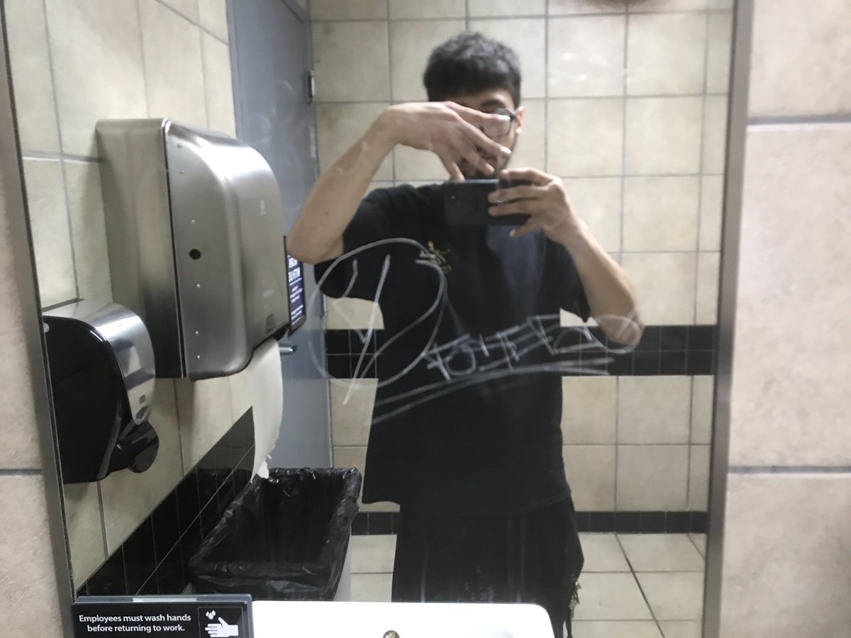 fostepco's tweet photo. Fuck a sponsored ad. Fostepco. A brand four vandals #4ISM https://t.co/DI6xxS6I4g