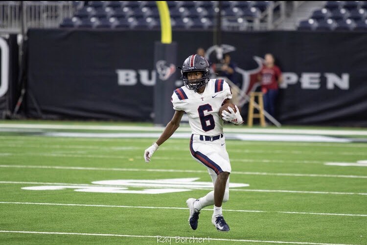 Your 19-6A Special Teams Player of the year and 2nd Team RB Marquise Shoulders @Mshoulders23