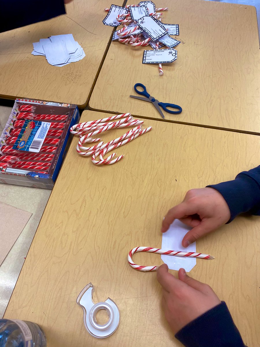 MissNTucci's tweet photo. Candy Cane Grams in full effect here at Blessed Margherita!!!🎄❄️🎅🏼 https://t.co/y3tayuocf0