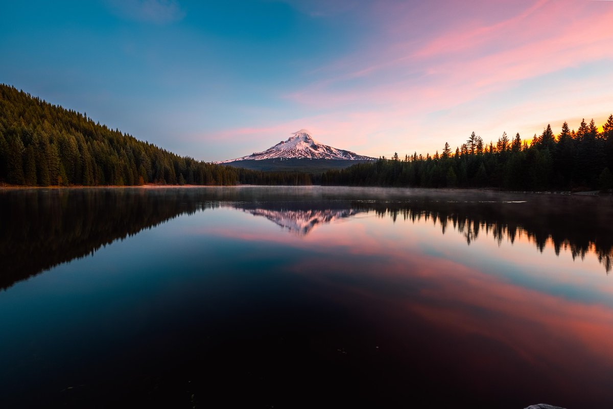 A colorful sunrise over Mt Hood. From u/AK-Photo on Reddit #mthood #colorfulsunrise