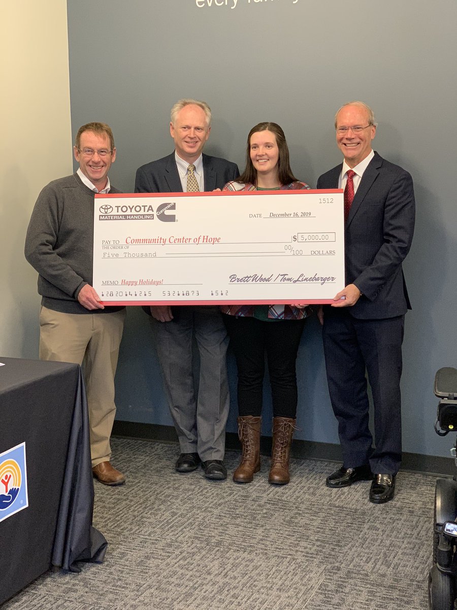 ToyotaForklift's tweet image. What a pleasure to partner with @cummins  and #UnitedWayOfBartholomewCounty to make the holidays brighter for the children and families served by #TurningPointDomesticViolenceServices, #CommunityCenterOfHope, @Child_Advocates, and @HSI_CAP in Columbus, IN. More in our IG stories.
