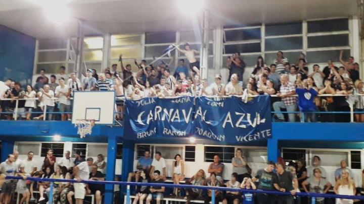 CAEL1915's tweet photo. #BasquetCAEL 🏀

DALE CAMPEÓN!!!

#VamosLinqueño 💪🏻
🔵🔵🔵⚪⚪⚪🔵🔵🔵 https://t.co/ST3CSvvWhi