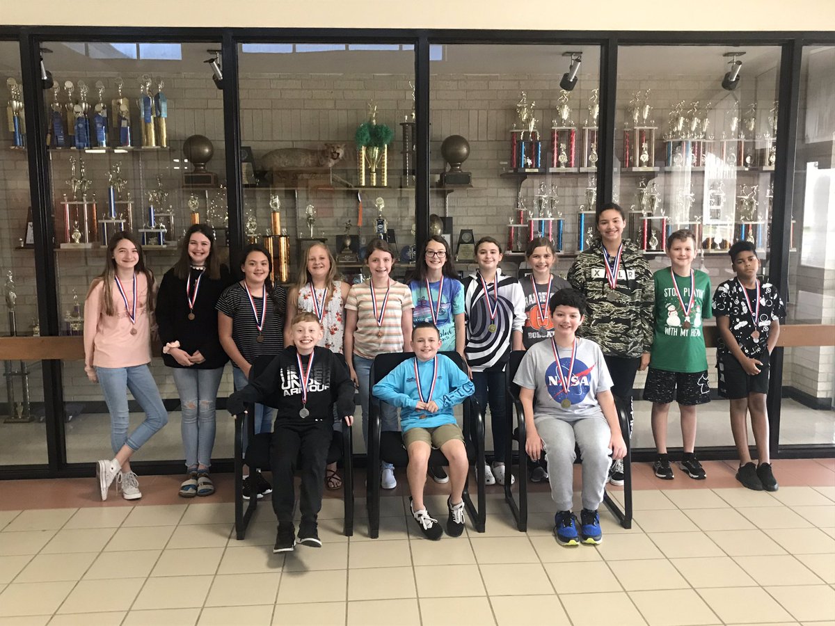 Orangefield_JH's tweet photo. OJH competed well at the UIL district meet in Buna last week. The students pictured are students who got top 6 and medaled in their events. Congrats to these students and their coaches. https://t.co/j6wQ1w0w6r