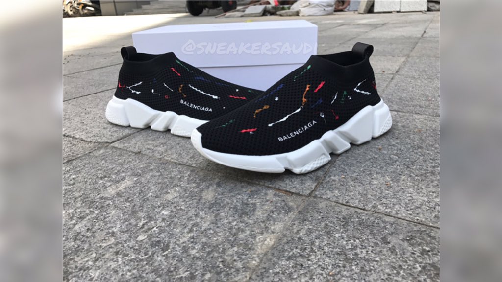 sneakersaudi's tweet photo. Balanciaga black “colourful”

#balanciaga https://t.co/wMBnYQepgL