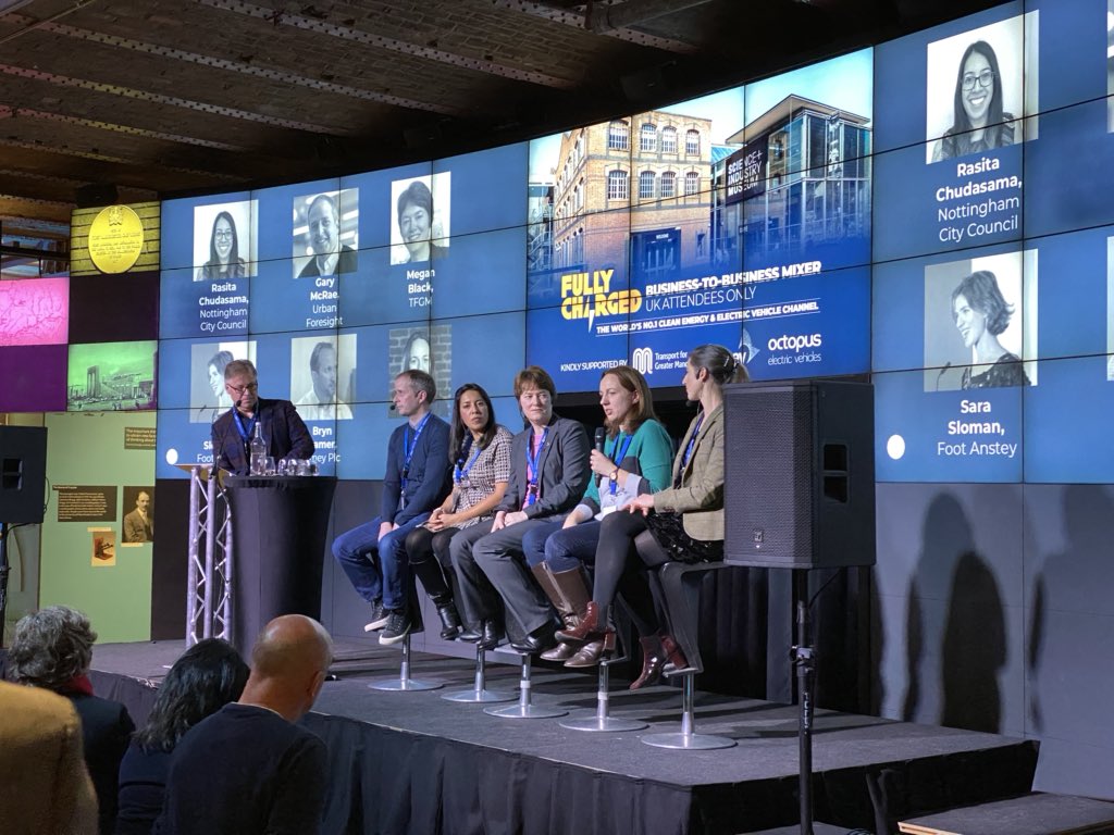 OctopusEV's tweet image. Fiona (@fi_saunders) talking all about #v2g and #Powerloop at @FullyChargedShw @OfficialTfGM “Electrifying Cities” in @sim_manchester 
🏡⚡️🚗