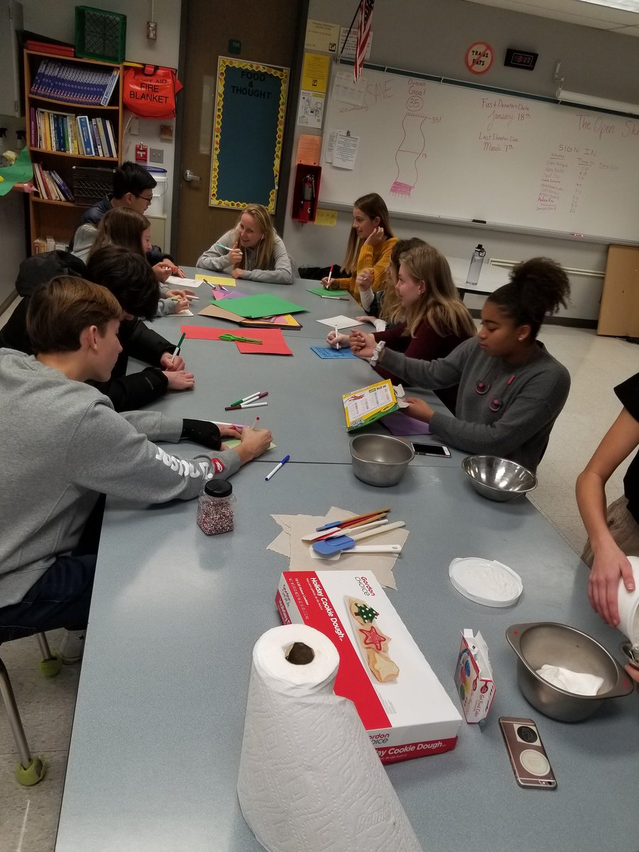 WKHSInteract's tweet photo. Cookies for firefighters and cards for @RMHCofCentralOH happening now in 136. Join us! #ItsWorthIt https://t.co/11T9cn5WcA