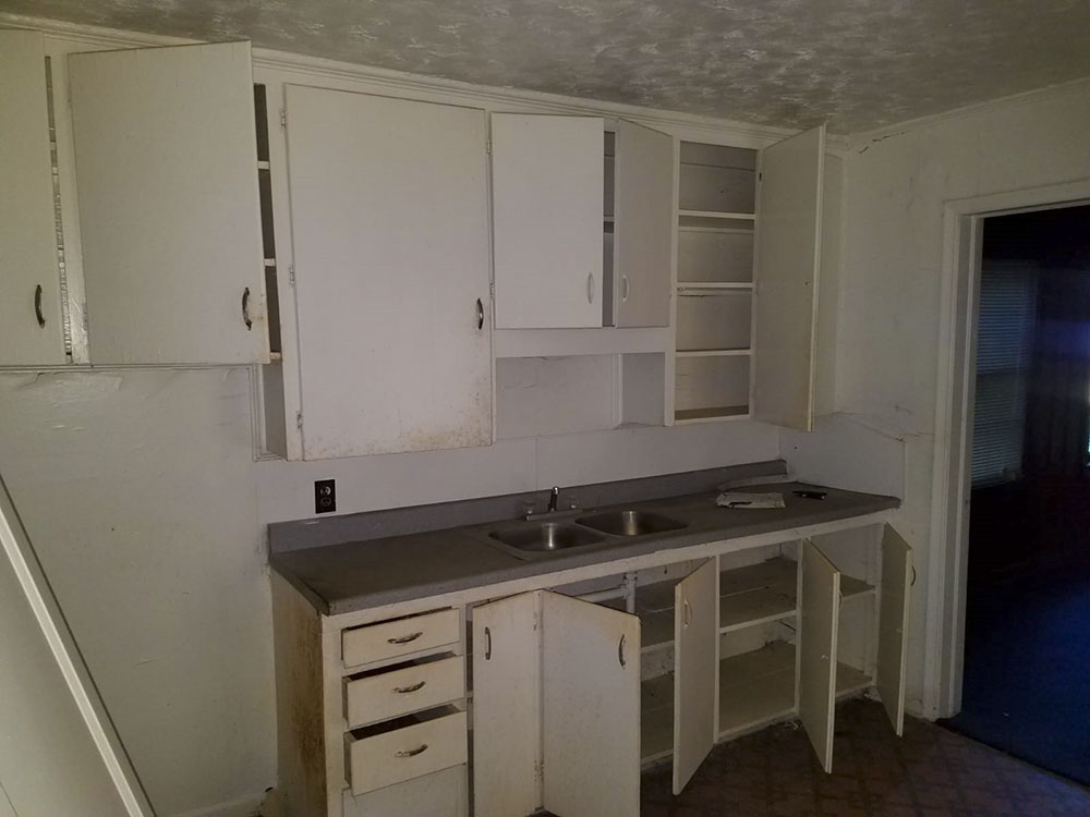 DiscountPN's tweet photo. #Tulsa, OK 74106

A perfect handyman property for only $21,700! Great for buy&amp;hold, fix&amp;flip or rental. Similar properties are selling at up to $38K!

Call Katherine 918-216-0570
https://t.co/V8Ese6iJXG
#Oklahoma #Investment #Property #DiscountPropertyNetwork #DiscountPropertyNow https://t.co/WMuaqvMkPY