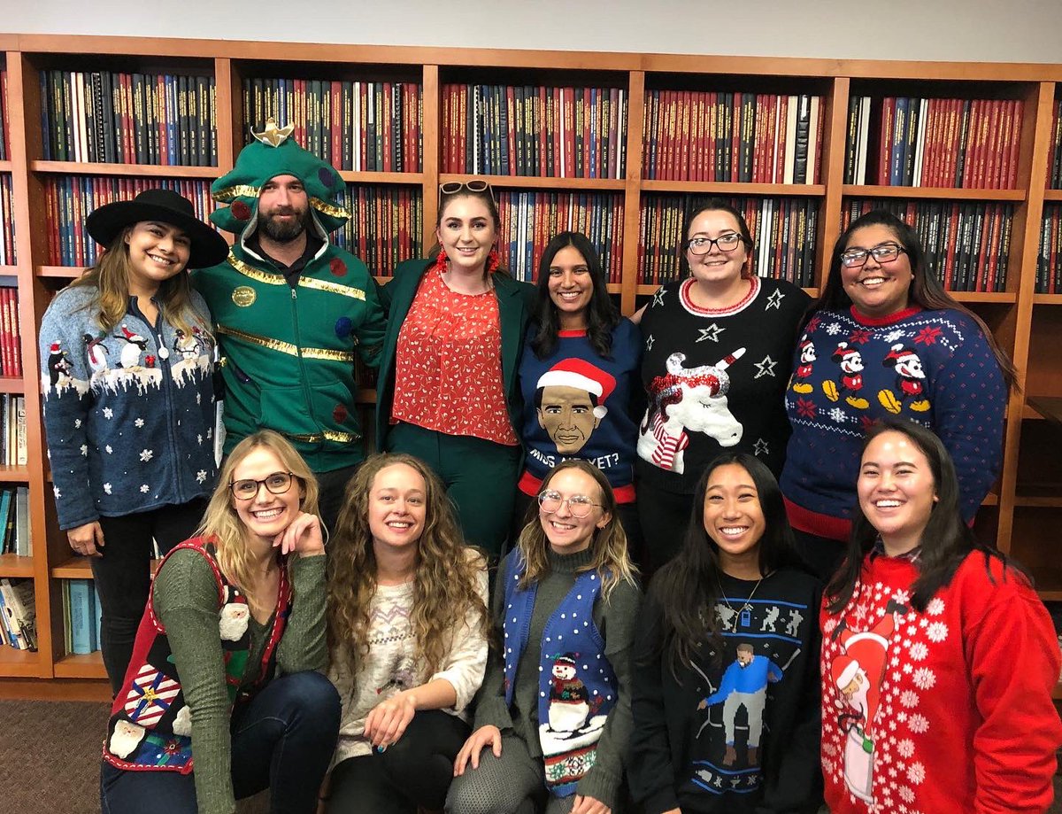 SDSU_Comm's tweet image. Our grad students are embracing the holiday season to get through finals season.
•
Good luck to all Aztecs. You‘be almost made it to break! •
•
#sdsucomm #sdsuschoolofcomm #sdsuschoolofcommunication #psfa #sandiegostateuniversity
