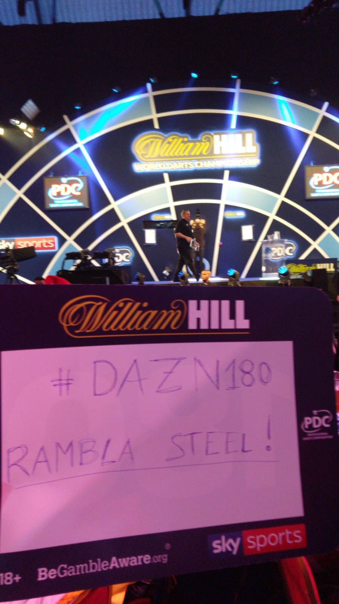 mattemoro's tweet photo. Rappresentanza Rambla al mondiale 🎯🎯 @RamblaSteel @GiordanoReale #DAZN180 #dazn #darts  @GaryAnderson180 https://t.co/iH1hnc087V