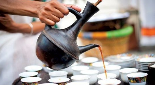 How many ways do you know to brew coffee? That probably depends on where you’re from! Today at Barista Mag Online we explore some brew methods from around the world. Read it here: baristamagazine.com/coffee-brewers…