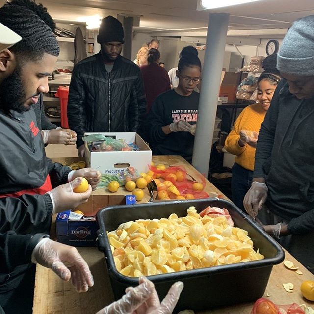 CMUNSBE's tweet photo. Volunteering at Jubilee Soup Kitchen was the perfect way to end the semester! Have a great break everybody and stay warm ❄️

📸 https://t.co/svJcFo2cEq via https://t.co/BvxjefDXNg https://t.co/IBVAYeWxsy