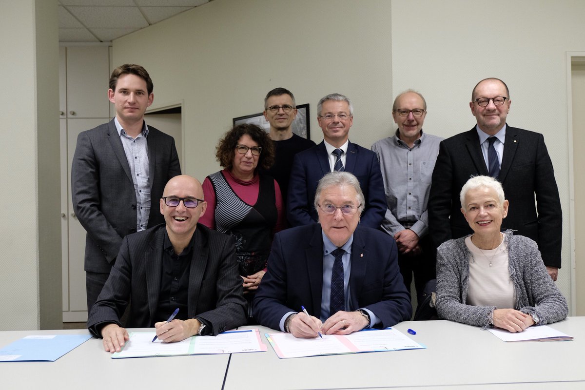 Deux signatures de convention @ADIRA_Alsace cet après-midi avec les communautés de communes du Pays de Rouffach et de Thann-Cernay. 

✅ Le tissu industriel alsacien est fort et dynamique. Nous devons le préserver ! Ces entreprises constituent la vitrine de notre territoire.