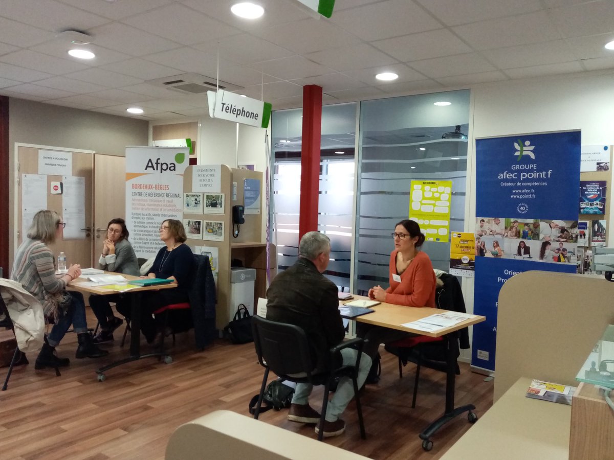 EstelleMassip's tweet photo. Rencontres autour de la formation au plus près des demandeurs d'emploi à Andernos avec :
#insup #afec #bassinFormation #mps @Afpa_Formation https://t.co/EYyFVNsSD0