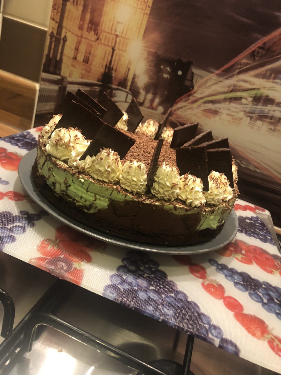 DarrylEaton's tweet photo. Having all this time off, there is only so much cleaning I can do. Today was a baking day!
After Eight Cheesecake π pretty happy with this one!
#baking #cheesecake #aftereight #lotsofsparetime https://t.co/yMyYM7N0vD