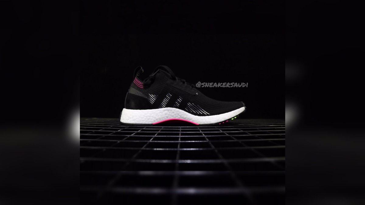 sneakersaudi's tweet photo. Adidas Nmd racer PK “Black costume made”

#adidas #nmd https://t.co/UzUWtuw9qs