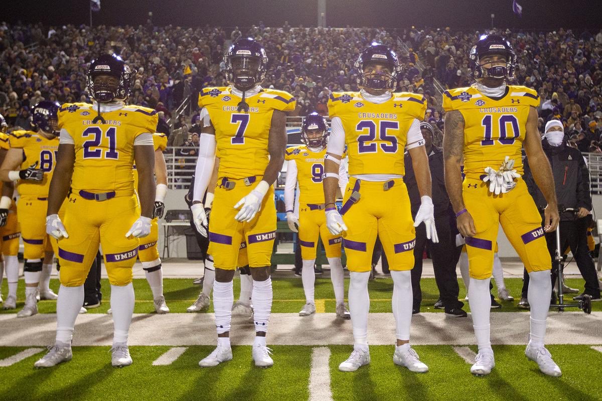 tyler_jarolik0's tweet photo. Blessed to earn an offer after talking to @Coach_Thrash from the DEFENDING NATIONAL CHAMPIONS UMHB!! https://t.co/SsYZbhwLDH