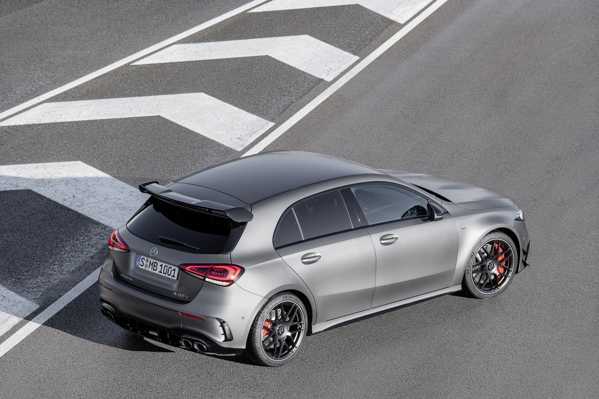 MercedesAMG's tweet photo. [Kraftstoffverbrauch kombiniert: 8,4–8,3 l/100 km | CO₂-Emissionen kombiniert: 192–189 g/km | https://t.co/N3yzMZ6mJd]

Pure driving pleasure even at standstill - the Mercedes-AMG A 45 S 4MATIC+. https://t.co/cSXNZpvhAo