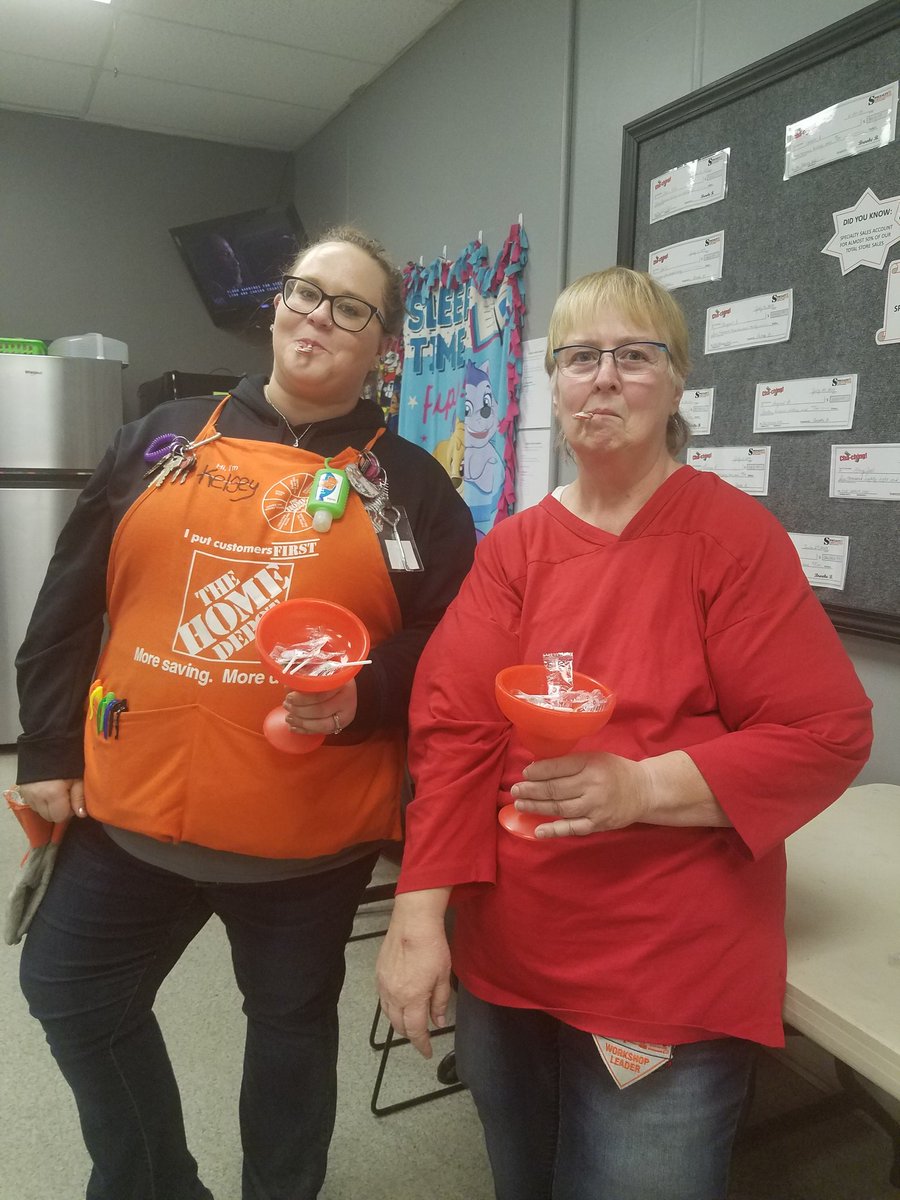We got Kelsey and Flo here satisfying their sweet tooth with some goodies here <a href="/NEToledoTHD/">Toledo THD-Alexis Rd</a> 3848. #12daysofholidaycelebration #MWDEC2019 <a href="/ericjroll/">Eric Roll</a> @AsalazarHD3848 <a href="/SeanMatson_THD/">Sean Matson</a> <a href="/holli_depot3848/">Holli Reynolds</a>
