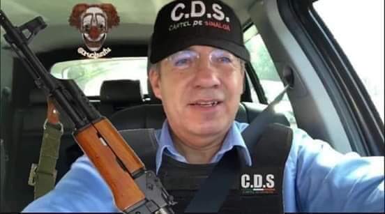 DrIlIlIlIilIll1's tweet photo. @_CabAless_ @FelipeCalderon #MexicoLibreNoVa
#MexicoLibreDeLBorolas
Ya comenzó el #BorrachoGate
#BorrachoChallenge
#CalderonEsUnPeligroParaMexico https://t.co/7VNLZwst1P