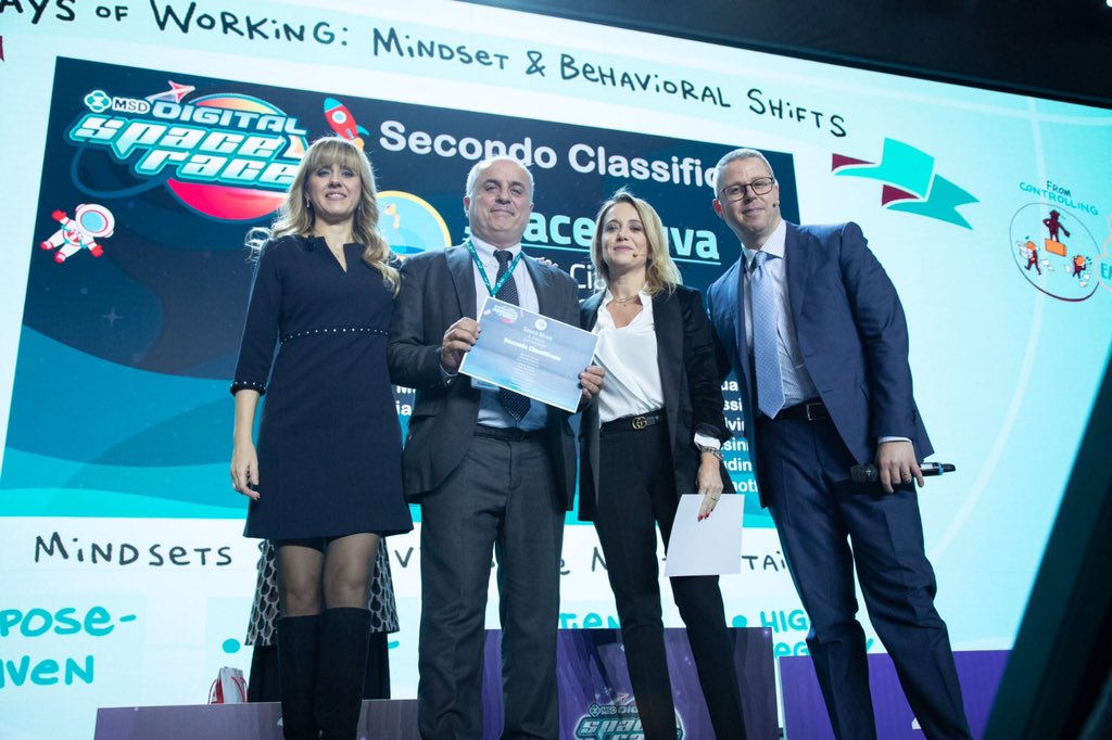 msdsalute's tweet photo. È lavorando #insieme che facciamo la #differenza, guardando al #futuro ed implementando nuove strategie digitali 👉🏻 qualche foto della premiazione della nostra Digital Space Race #InventingForLife https://t.co/5vqFmzkjEp