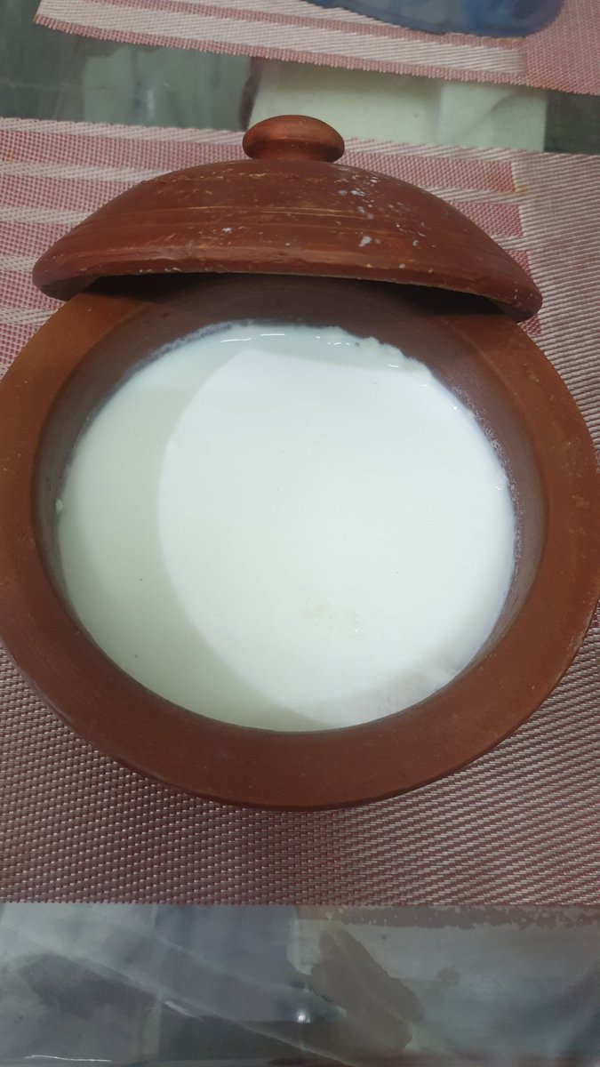 rainarajesh's tweet photo. Curd setter pot #HomeMadeCurd #TasteofIndia #Hyderabad #traditionalart #HealthyLiving https://t.co/fCLk9520Gw