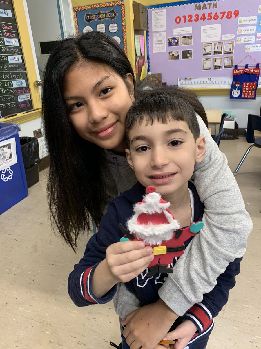 ErinSchned's tweet photo. Helping our #readingbuddies make the cutest Christmas ornaments! @LAllison03 @BSCS6 @LDCSB https://t.co/PbObBt5rHE