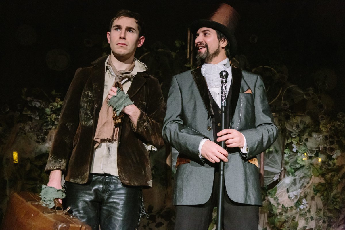 A fabulous sold out premiere for #GreatExpectations <a href="/PlaygroundW10/">The Playground Theatre</a> Thank you to our amazing cast and team. #MissHavisham <a href="/HelenBangActor/">Helen Bang</a> &amp; #Estella <a href="/ActingDenise/">Denise</a> would like to welcome to #SatisHouse theplaygroundtheatre.london/events/great-e… #Dickens #play #Pip #Jaggers #theatre