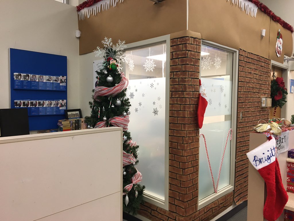 TamiNetzer's tweet photo. More choices for the office challenge @doochezny #officedoorchallenge #bestteaminbanking #bmo https://t.co/UiTa5rhoWh