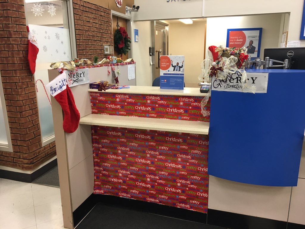TamiNetzer's tweet photo. More choices for the office challenge @doochezny #officedoorchallenge #bestteaminbanking #bmo https://t.co/UiTa5rhoWh