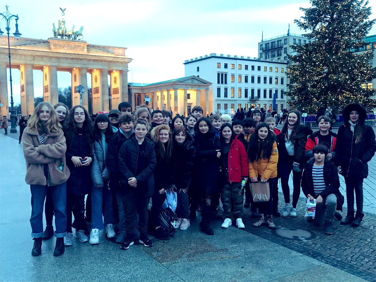pgsgerman's tweet photo. Busy day on the go in Berlin 🎄🇩🇪 https://t.co/3ShDqvrdI5