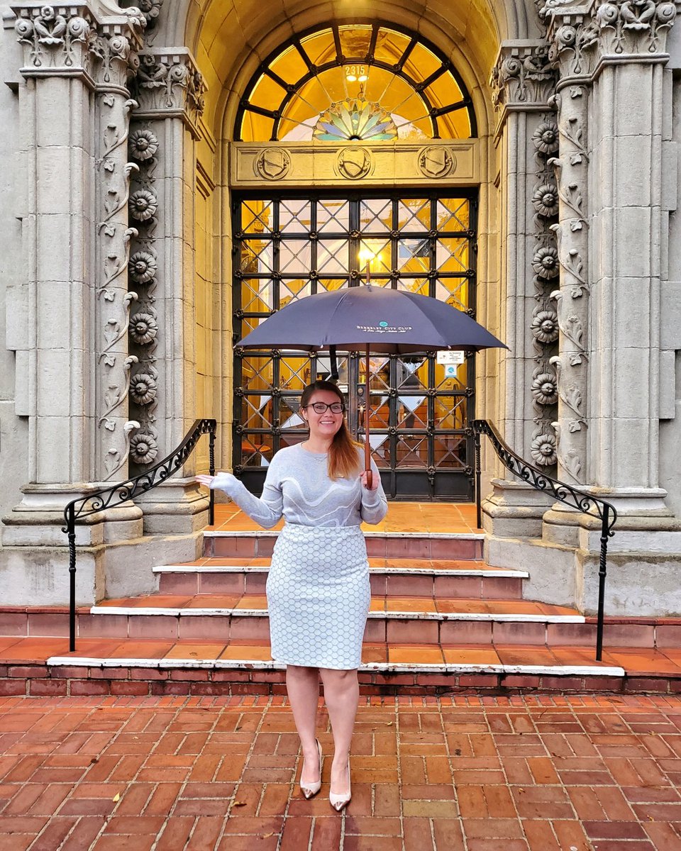 berkeleycityclb's tweet photo. Did you forget your umbrella? We've got you covered, literally! ☂️

We now offer complimentary umbrellas for you during your stay and are also available for purchase. https://t.co/Kay7ADoxeJ