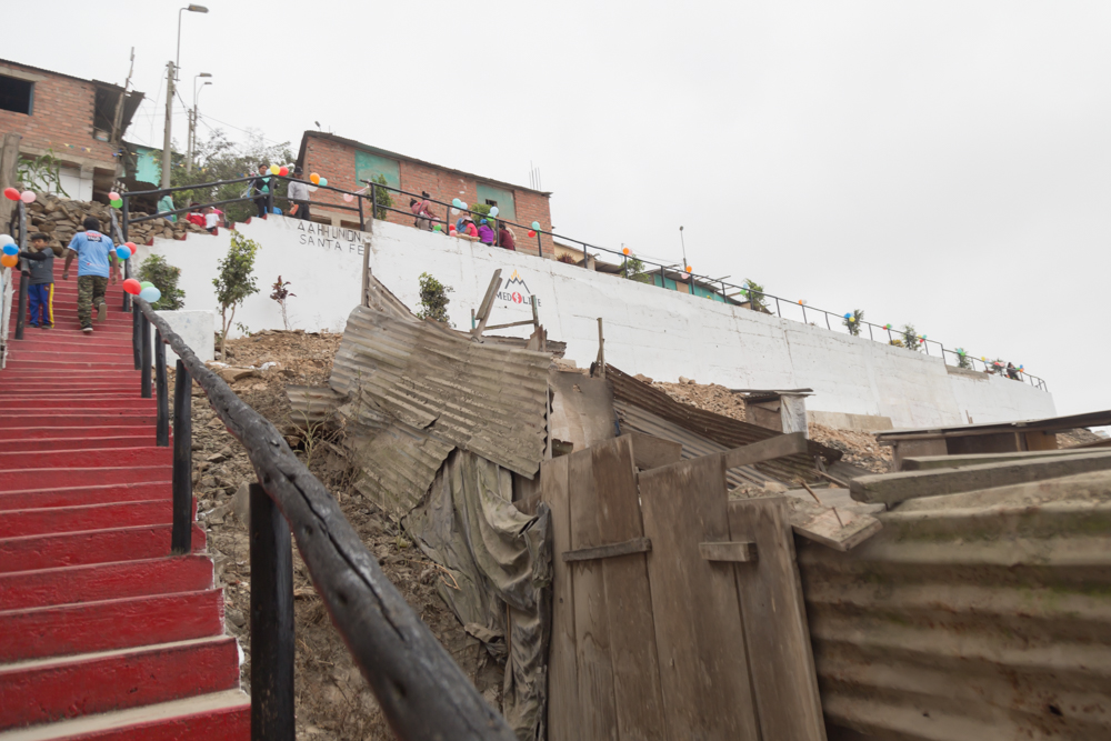 MEDLIFEmovement's tweet photo. For December’s moment of empowerment, we have an exciting update to share with you about our Walls That Unify Project in Union Santa Fe: WALL #9 IS FINISHED! 🎉  But with 2 walls complete, we still have 10 more to go! Donate here: https://t.co/pPWEUXOcOG https://t.co/BeljlDBFPs