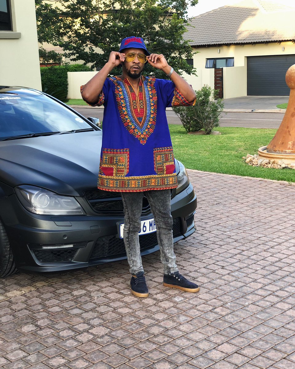 BatheezyLowkey's tweet photo. Potchefstroom >>>>> Kroonstad >>>>> Vaal ๐ฅ๐ฅ๐ฅ #lowkeyrecords #foroko #prettyboyz #work https://t.co/3RFpKK1THr