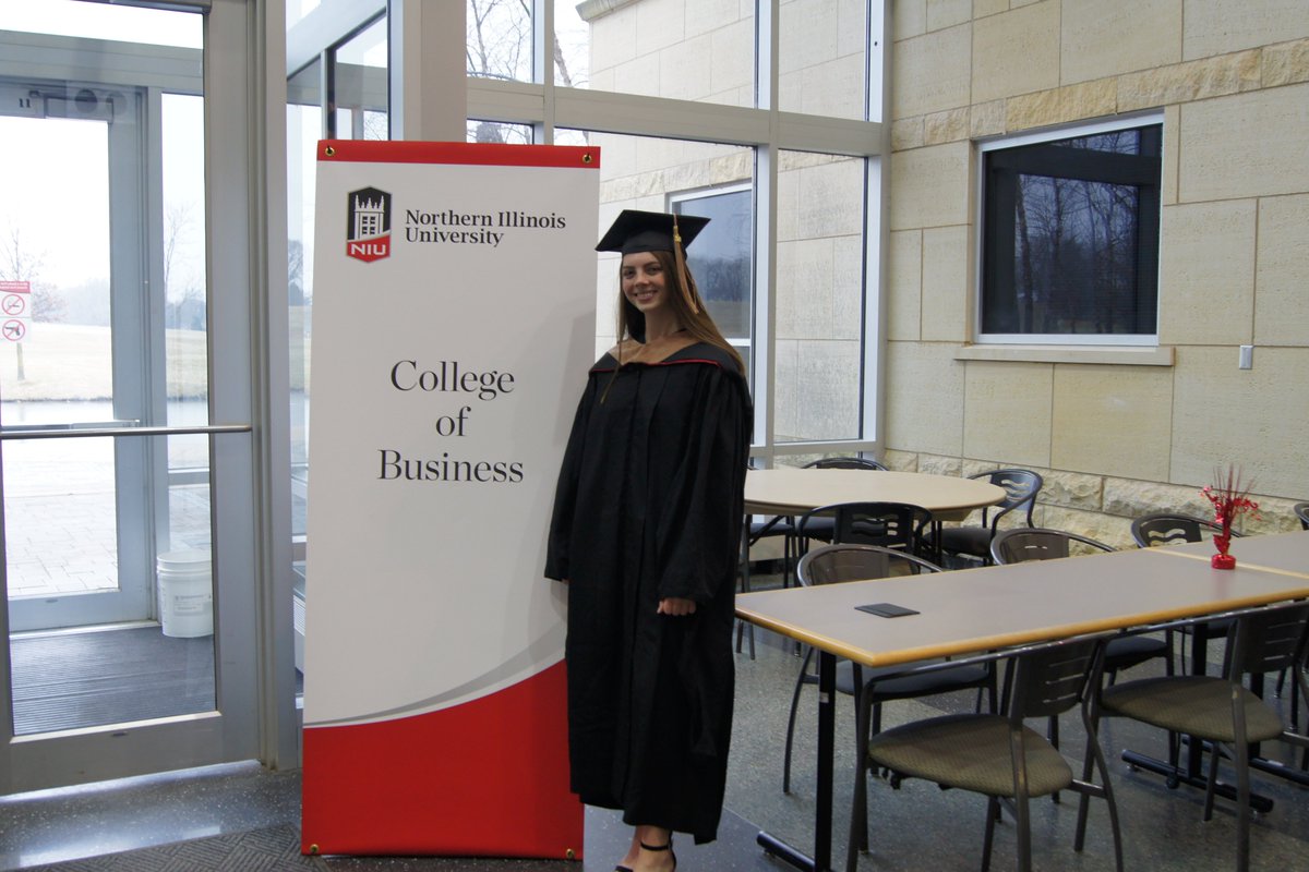NIUBusiness's tweet photo. Freshly-minted NIU Business alumni during the college's Master-level commencement reception hosted by Dean Balaji Rajagopalan. #graduation #NIUBusiness #bestbusinessprogram #NorthernIllinoisUniversity https://t.co/inaFH5hwhP