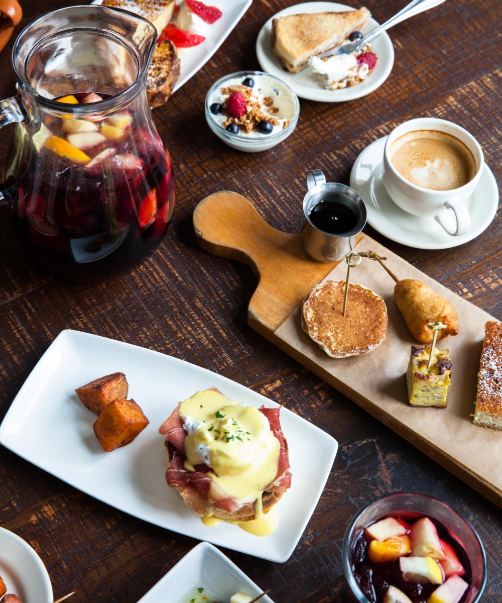 Roll right out of bed and into Ba-Ba-Reeba brunch. ⬇️New Year's Eve Pajama Brunch will be rockin' at 9AM. Book your table here: bit.ly/2PI10sz