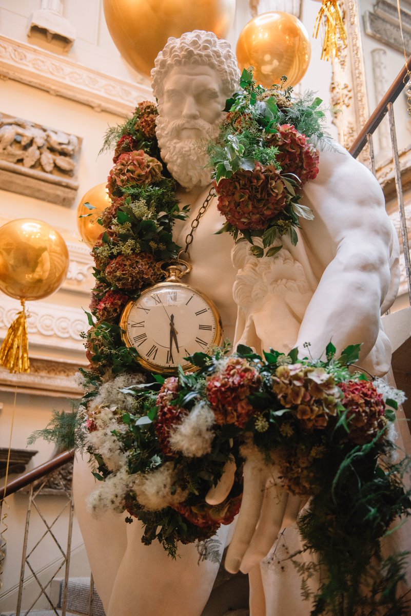 FESTIVE FLORALS // Hercules is dresses for the occasion. Photography by Emma Jane Photography | Flowers by ssbespokeflowers #aynhoepark #flowers #balloons #christmas #festive #styling #magical #staircase #soanestaircase #countryhouse #privatehome #exclusivehire #aynho