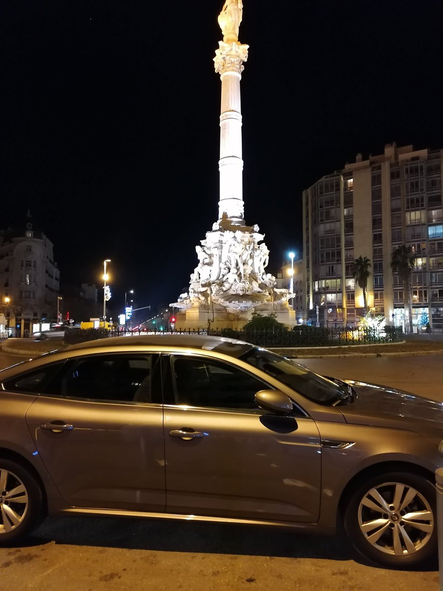 VtcAix's tweet photo. Une virée à #Marseille ? Walkyrie VTC🇪🇺 vous raccompagne en sécurité ! 06 59 43 77 31 
#Marseille #Chauffeur #Driver #tourisme #EuropaNostra #Securitydriverservices #limousine #luxuryhotel #fivestar #Marseille #harbor #Castellane https://t.co/iray3KGwDP