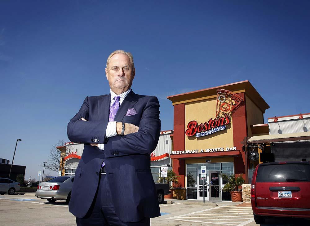 mentalhealthLC's tweet photo. Awesome to hear Jim Treliving talk about importance of mental health care during #CWOF2019 acceptance speech. TY for being a Mental Health Champion. #mentalhealth #mentalillness #awareness #workplace #psychologicalsafety #dragon #mentalhealth https://t.co/gMbM3RRItk