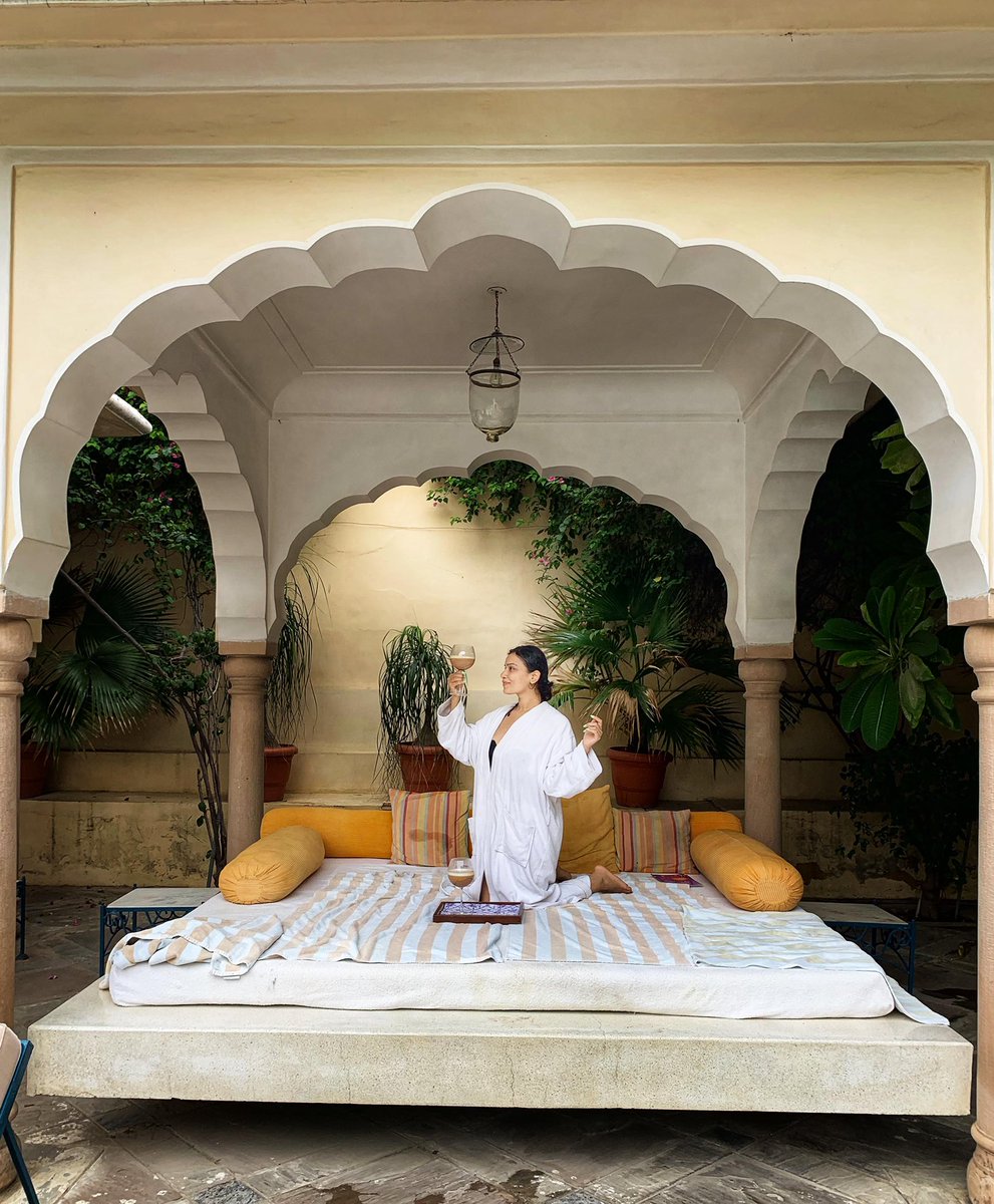 Sisters vs Globe tweet media