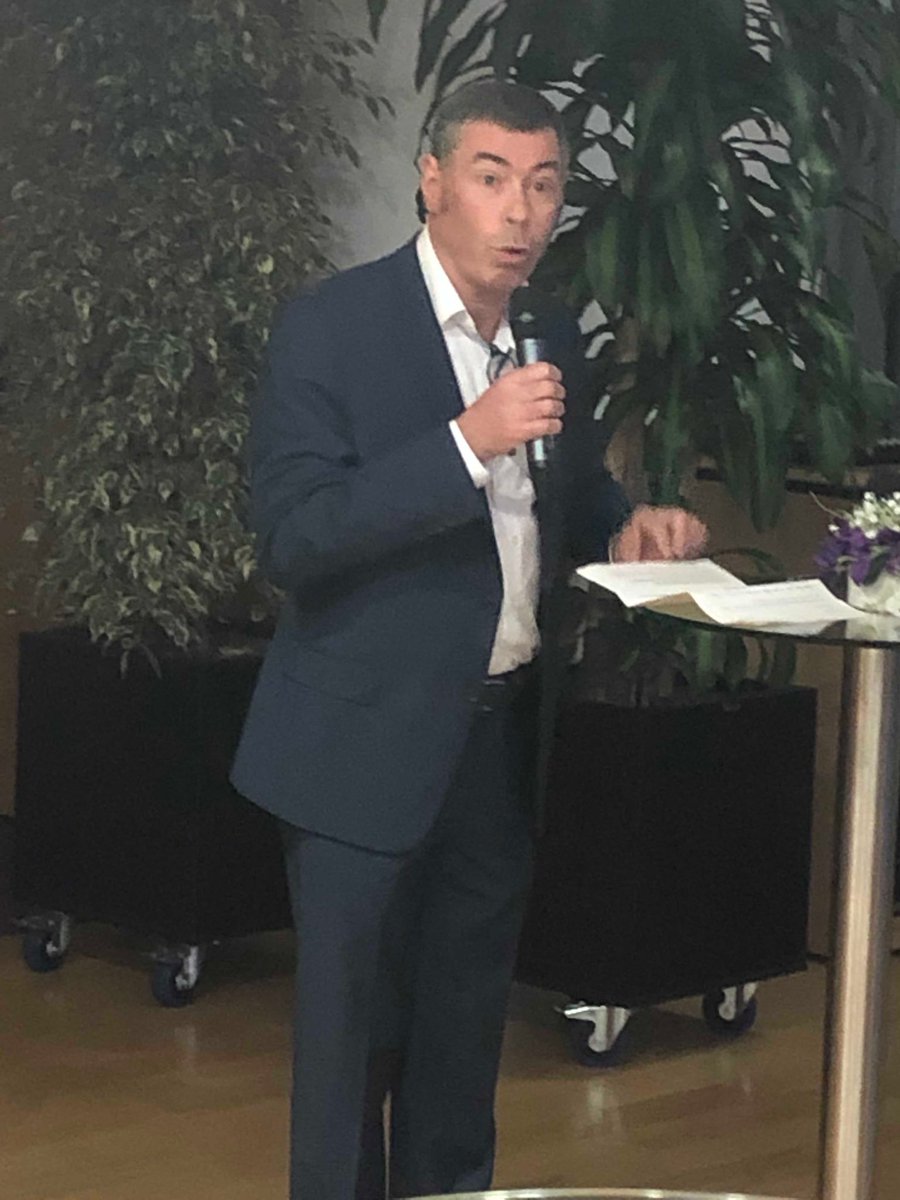 Benoit Poupon, Directeur du Marché Professionnel d’AXA, une belle carrière pour une belle personne. Profite bien de ta nouvelle vie l’ami!