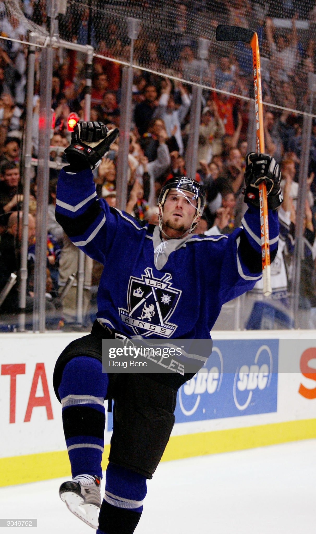 Happy birthday to former center Eric Belanger, who was born on December 16, 1977.  