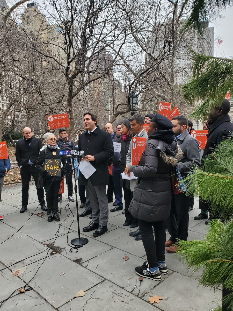 MakeQueensSafer's tweet image. Ahead of @NYCCouncil hearing on #bikemayor, #activetransportation &amp;amp; @NYCSchoolBuses reform. 
@BenKallos stresses these initiatives are for #NYers who dont realize they have rights, yet suffer the most -#pedestrians This is what electeds must do- stand for vulnerable residents.